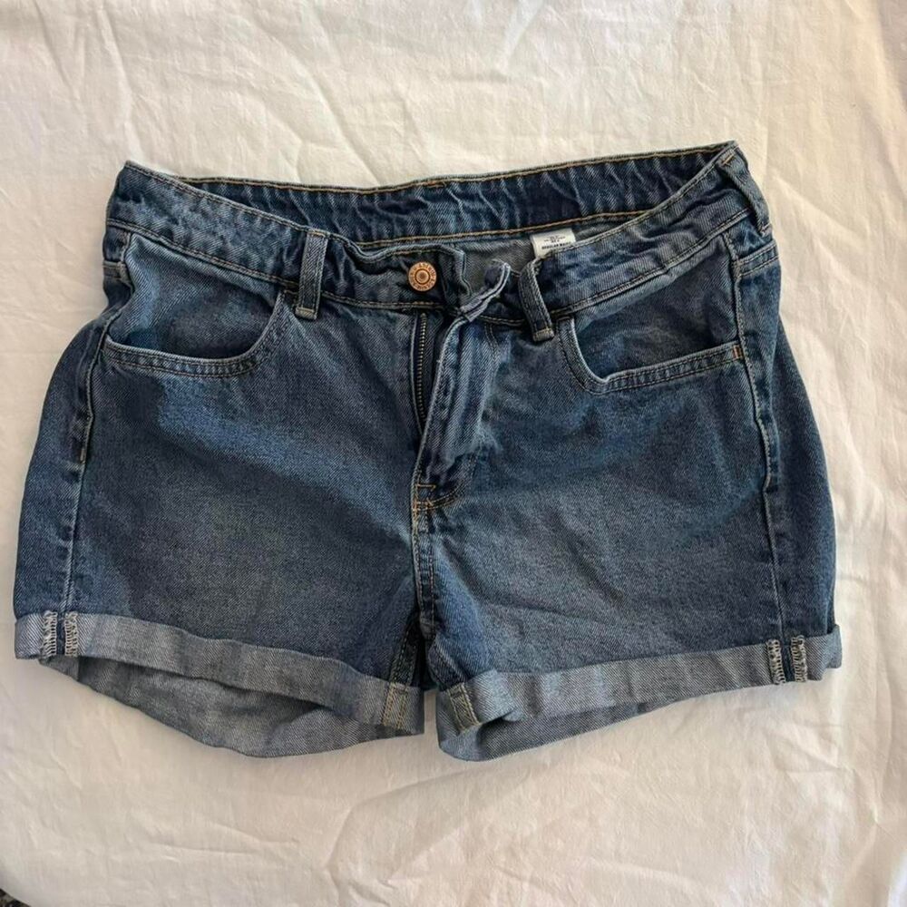 H-m Women's Blue and Navy Shorts